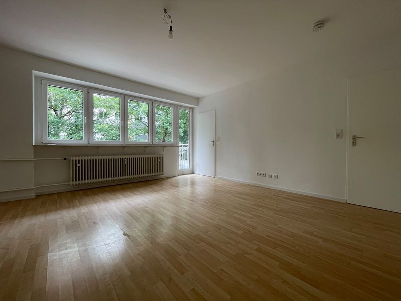 +++ Renovierte Unmöblierte Wohnung in Frankfurt am Main +++